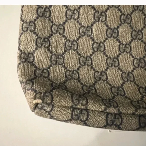 Authentic Gucci GG Crossbody Bag - Picture 5 of 12